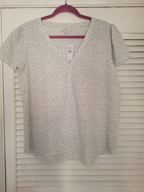 LOFT White V-Neck Short Sleeve Top with Black Dot Print